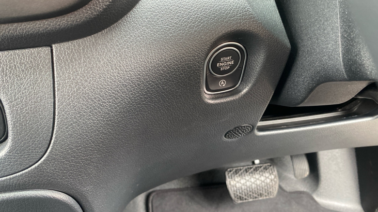 Mercedes-Benz Vito L3 Diesel Rwd 114CDI Pro Van 9G-Tronic